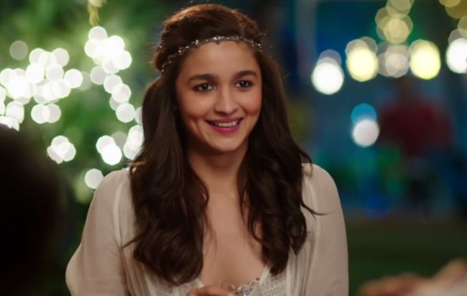 Alia Bhatt Movie Kapoor And Sons Photo : kapoor amp sons - photo 12