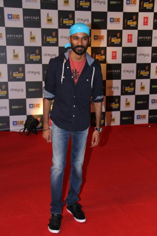 Son in law of Rajnikanth Kolaveri D fame Dhanush at Mirchi Music Awards