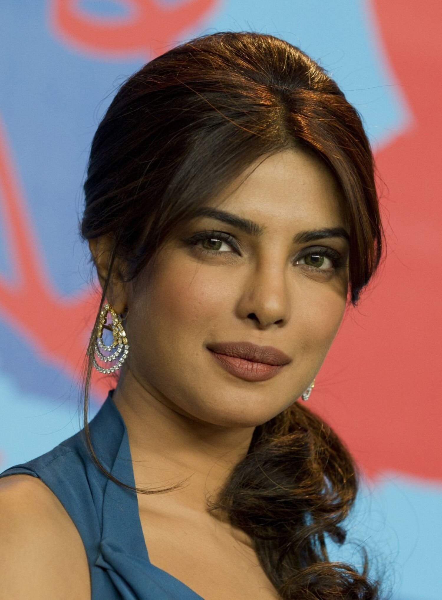 300303 priyanka chopra : the beautiful priyanka chopra on Rediff Pages