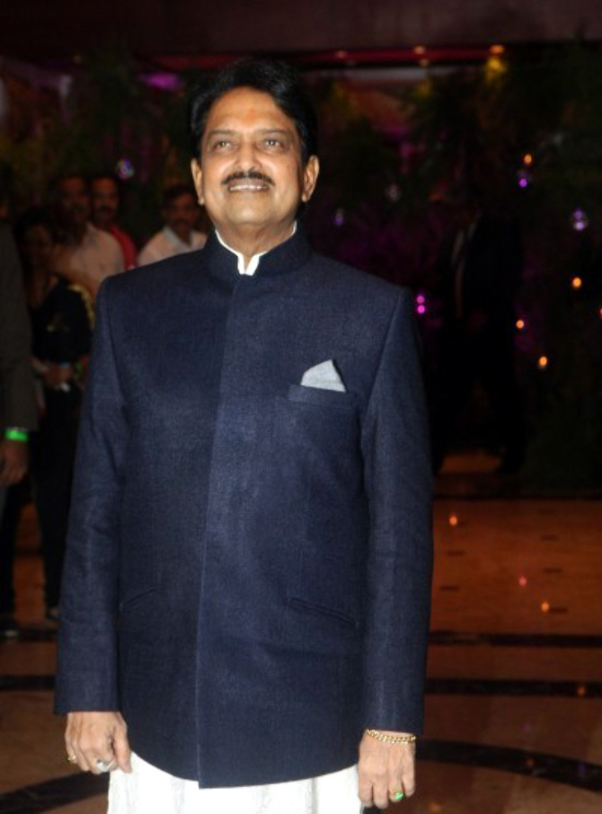 Father of Ritesh Deshmukh former Maharashtra CM Vilasrao Deshmukh at ...